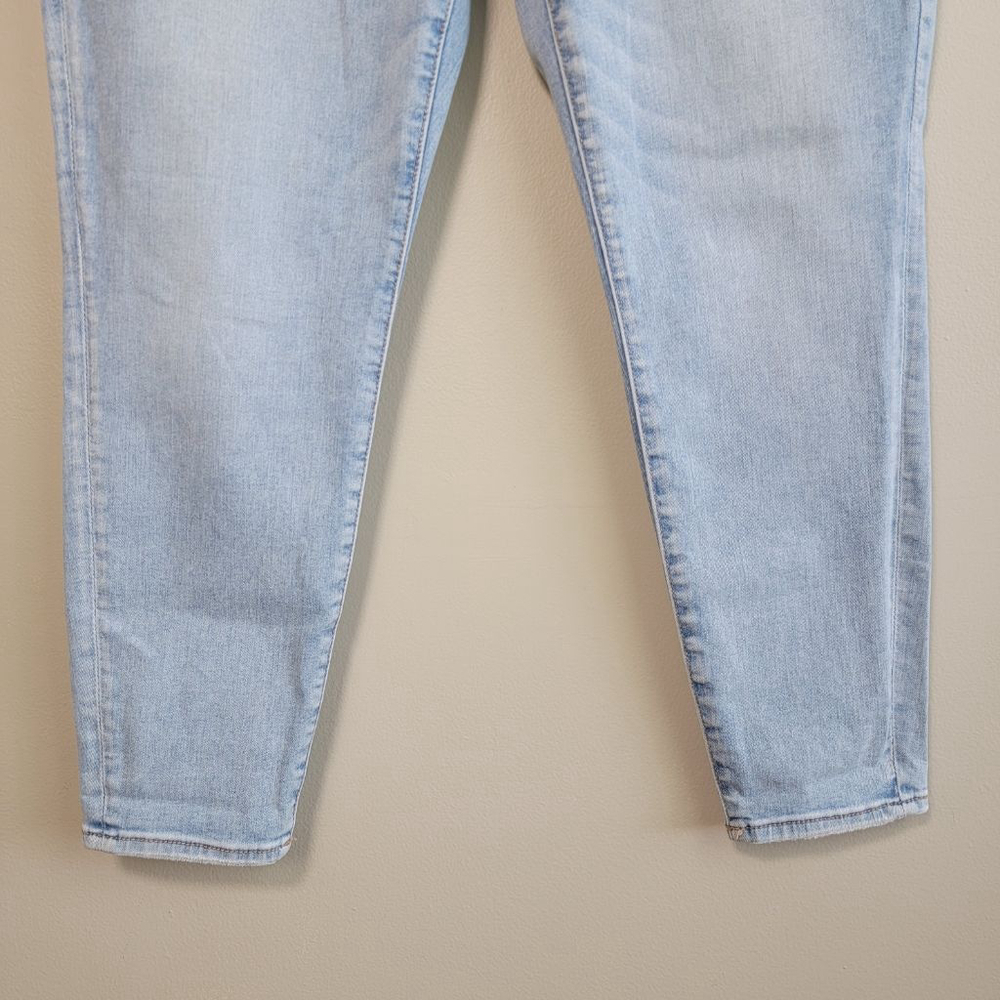 American Eagle Skinny Jeans Hi Rise Jeggings Light Blue Wash Stretch AE 16 Short - Picture 6 of 11